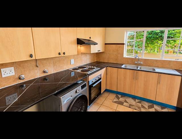 3 BEDROOM TOWNHOUSE FOR SALE IN ECO PARK ESTATE